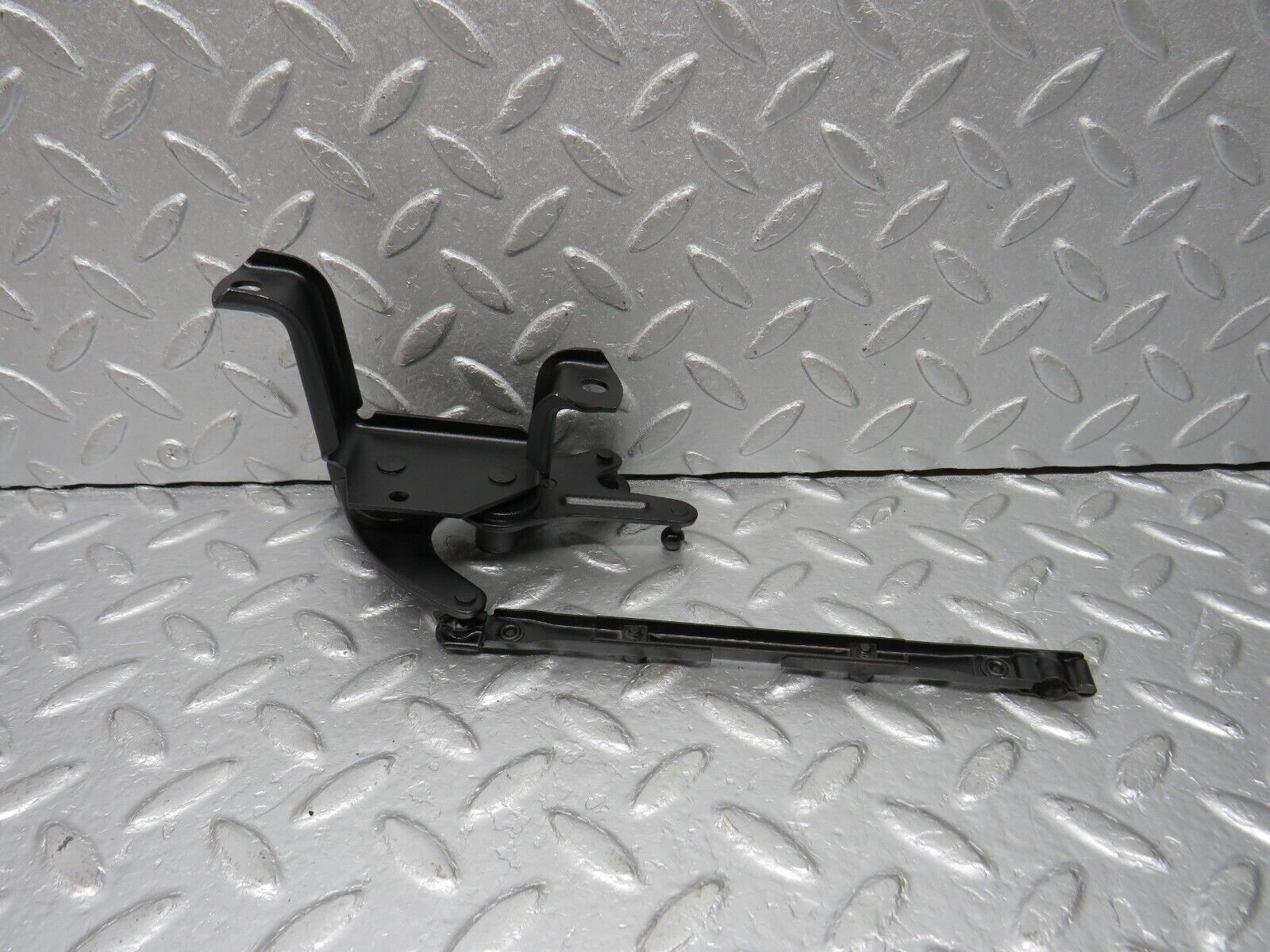 39294 Mercedes-Benz R107 500SL Throttle Linkage