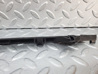 44676 Mercedes-Benz W124 220E Sunroof Frame Guide Rail 1247820131 1247820231