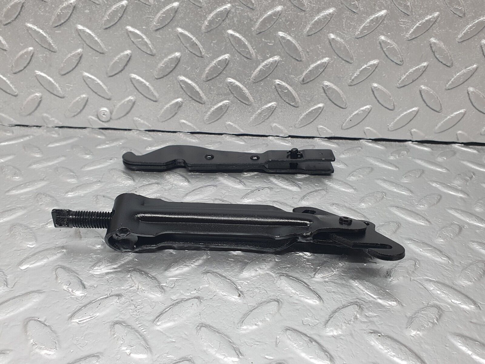 43934 Mercedes-Benz C123 230CE Coupe Handbrake Adjusting Handbrake Regulator