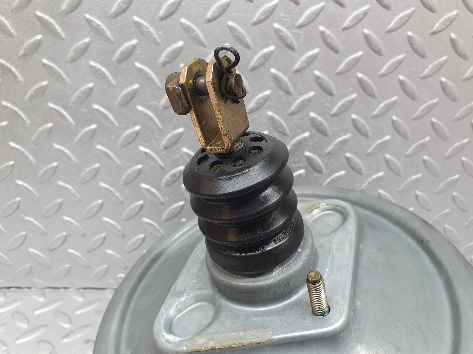 42407 Mercedes-Benz R129 320SL Coupe Brake Booster Lucas 0044302730