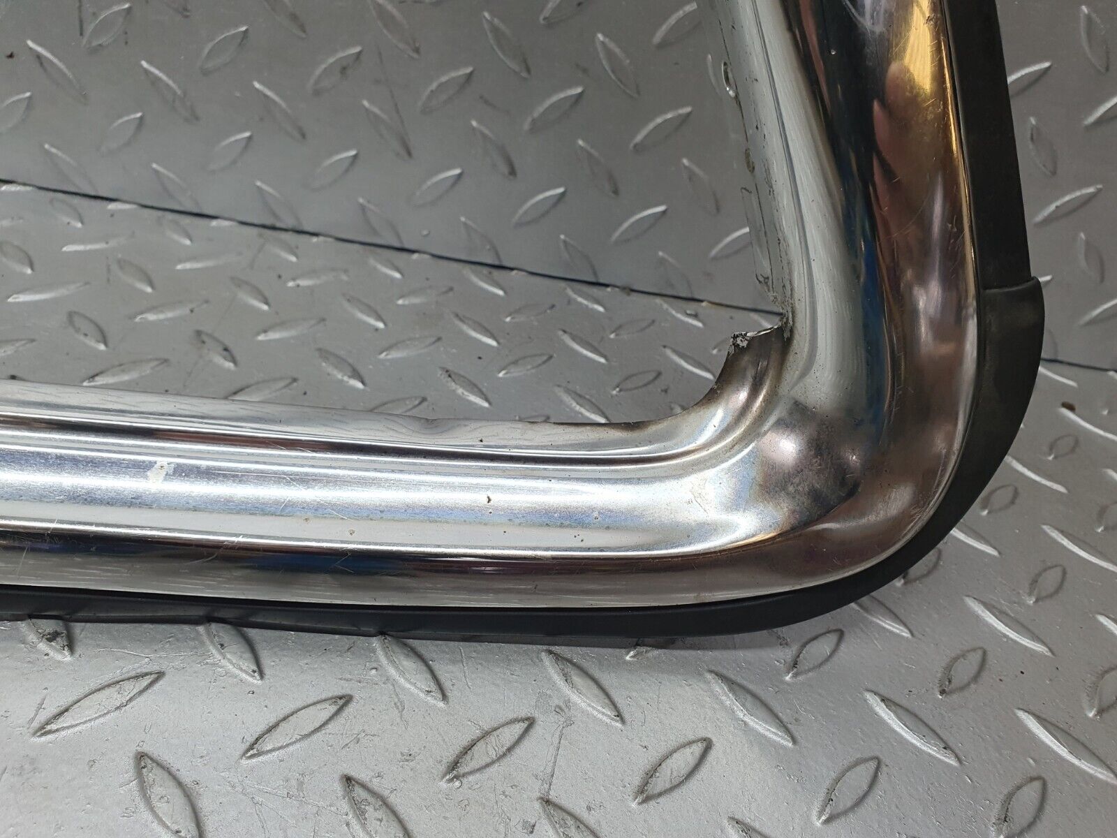 44199 Mercedes-Benz C123 230CE Coupe Roof Chrome Moulding Trim Left Side