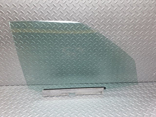 42868 Mercedes-Benz W201 190 2.0L Front Right Door Window Glass