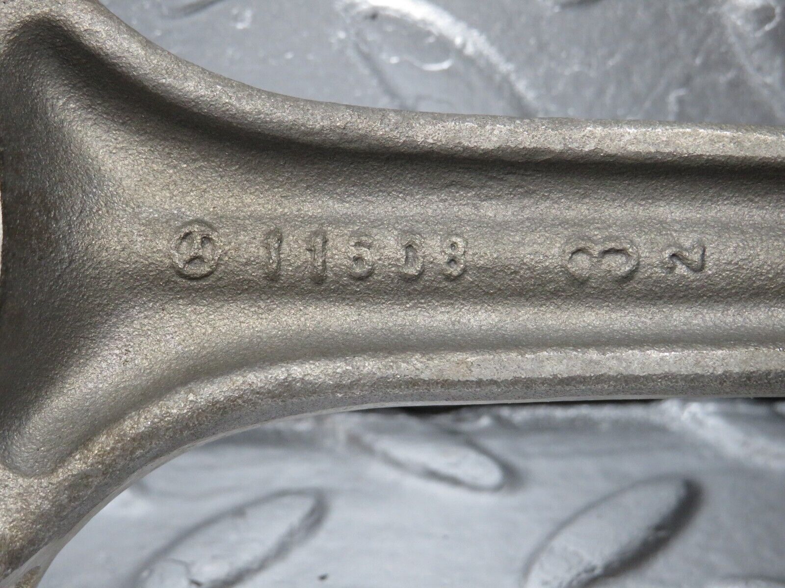40023 Mercedes-Benz R107 350SL Piston With Connecting Rod 92.00mm