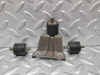 46712 Mercedes-Benz W123 280E Air Filter Housing Holder 3X