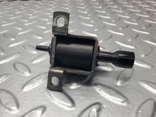 W124 Cabriolet vacuum control valve used OEM