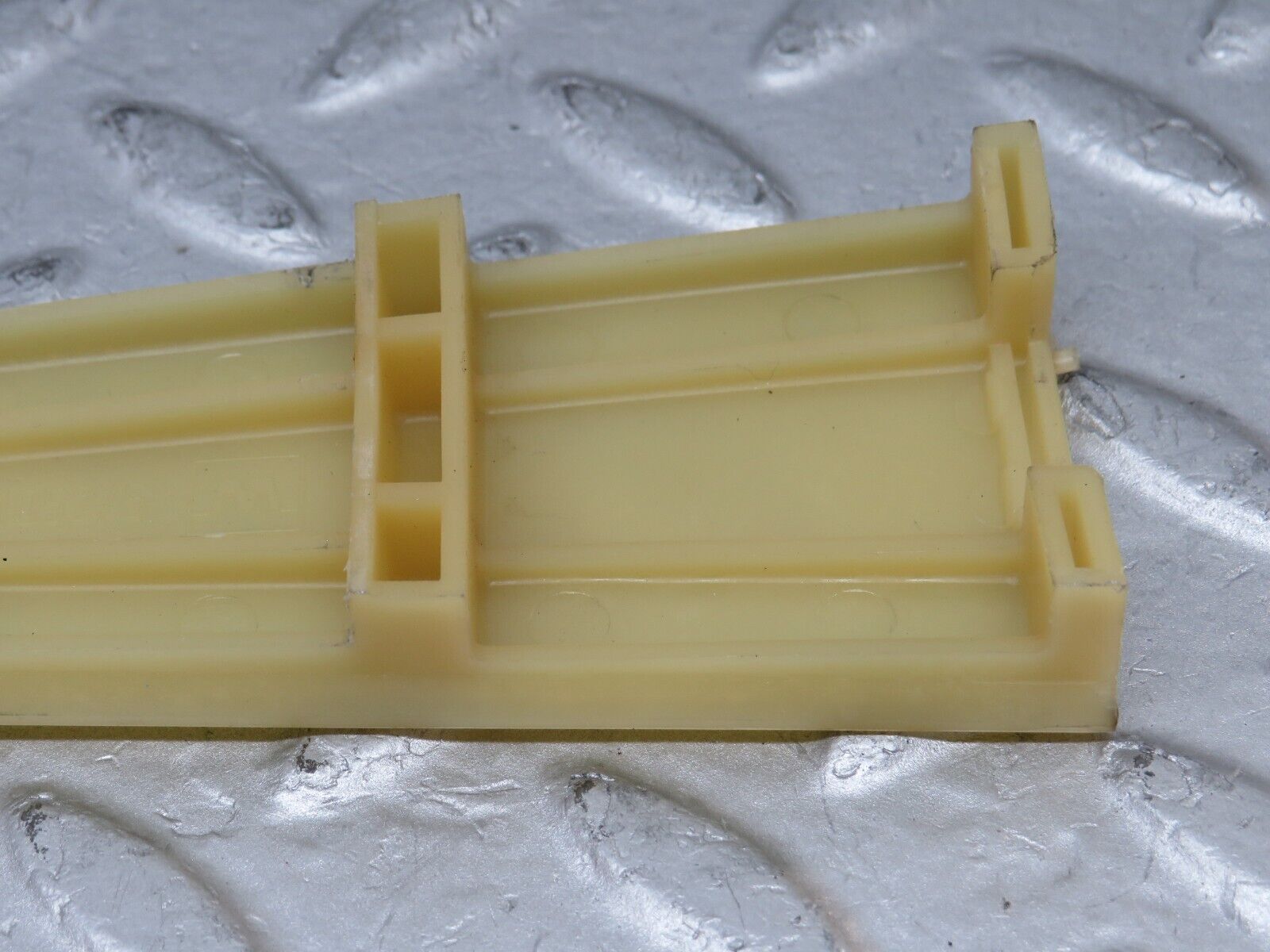 36433 Mercedes-Benz R107 450SL Automatic Gearbox Support 1162770040