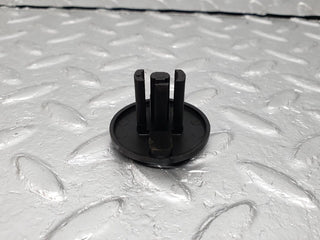 41689 Mercedes-Benz W124 200E Radiator Fan Shroud Holder