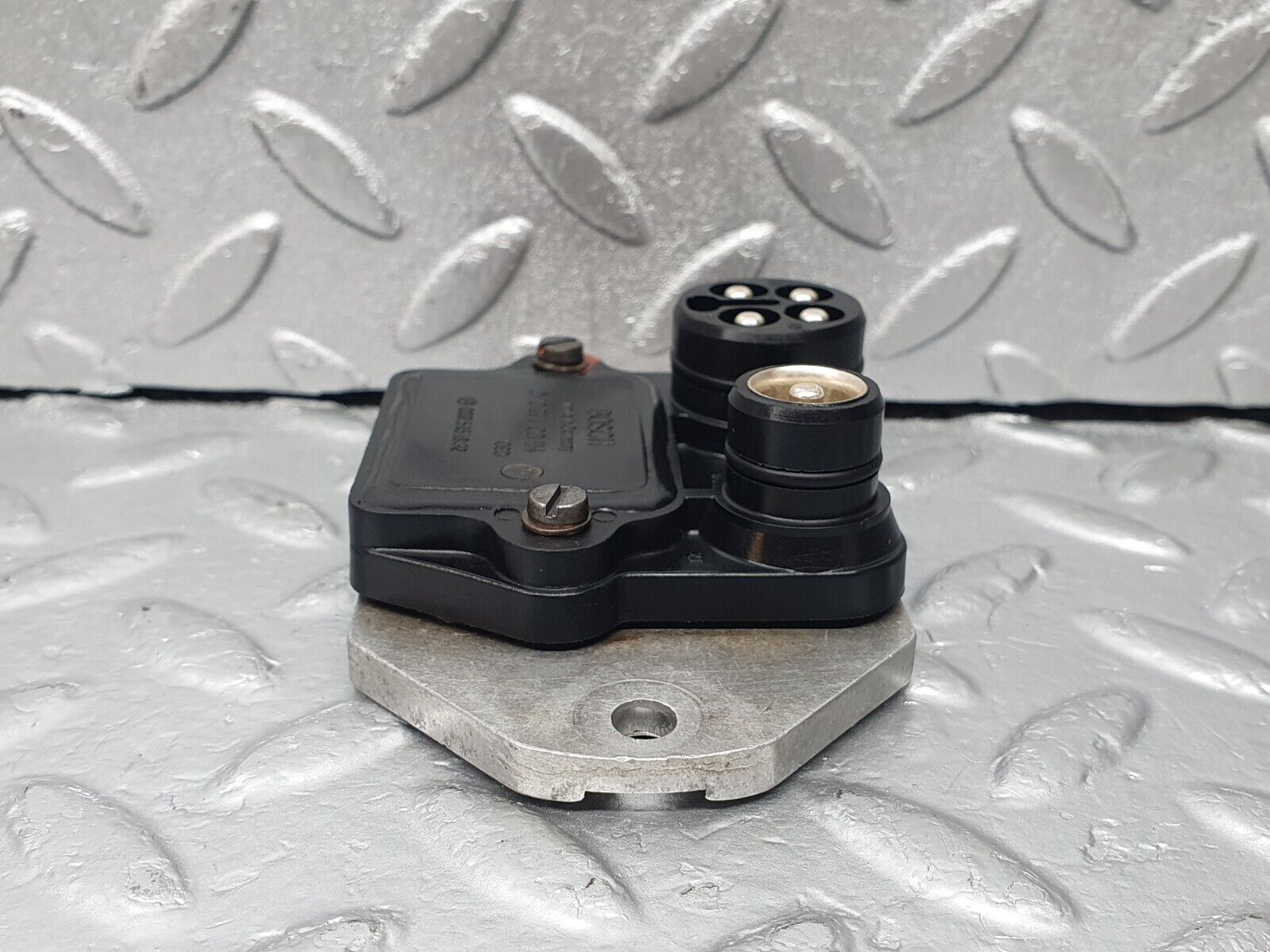 44061 Mercedes-Benz C123 230CE Coupe Ignition Control Unit Bosch 0025451832 0227100114