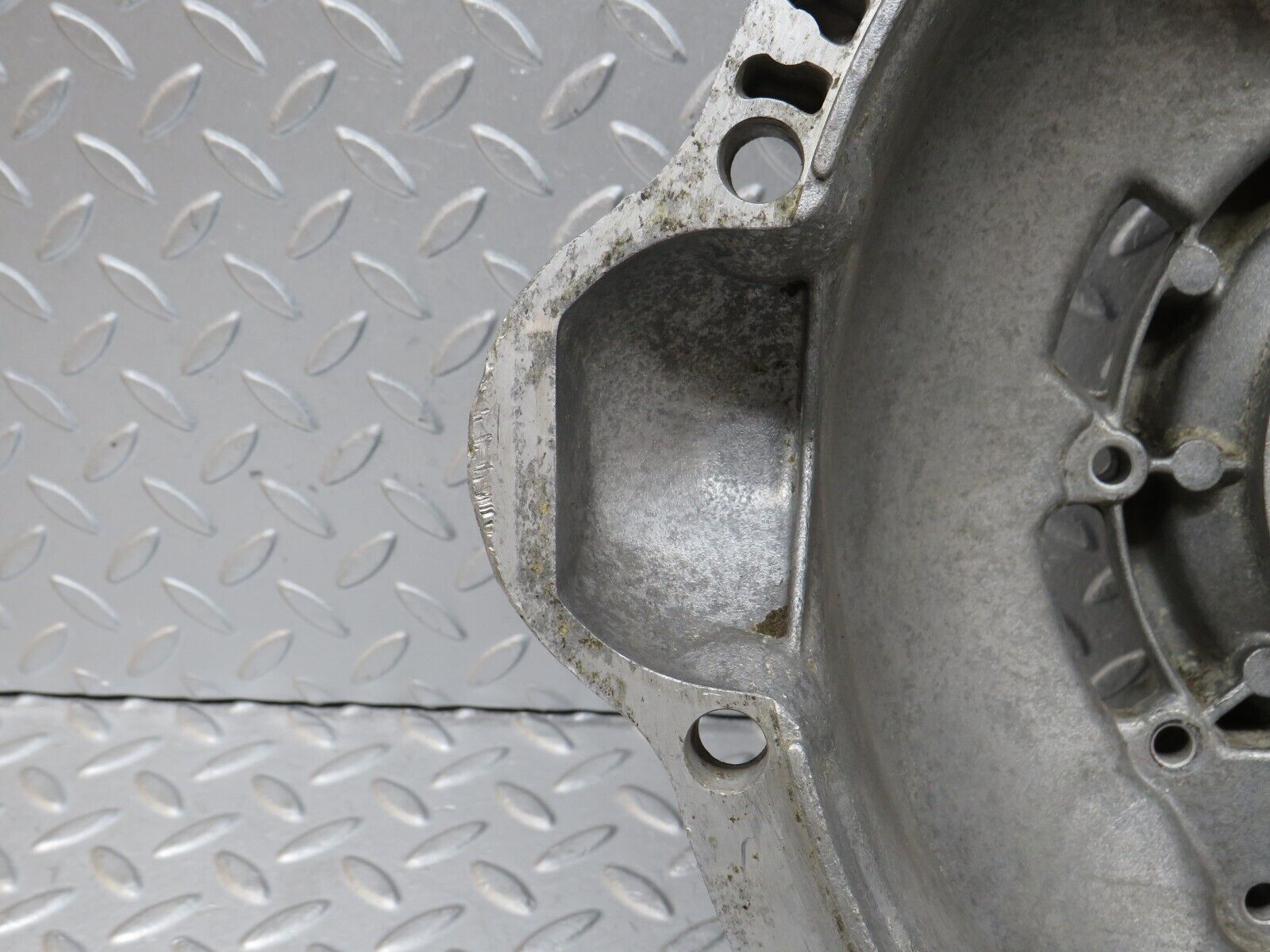 36426 Mercedes-Benz R107 450SL Automatic Gearbox Bell Housing 1092570601