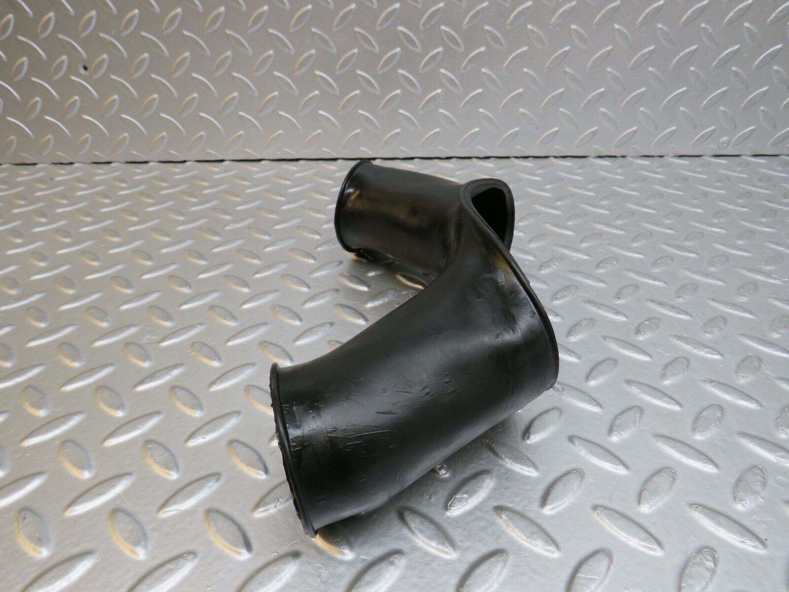 35425 Mercedes-Benz R107 280SL Air Duct Hose Rubber 1078310188