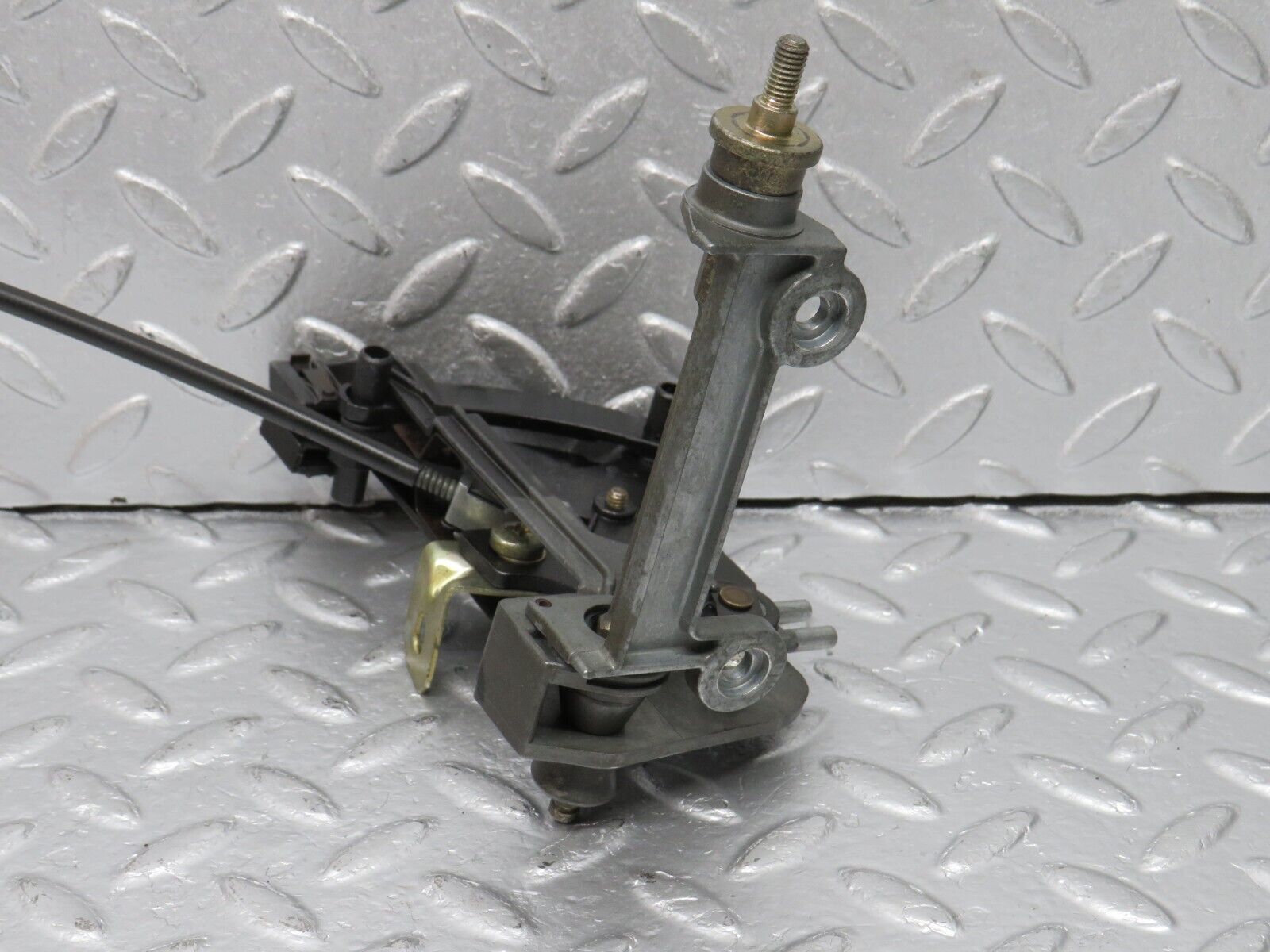 39881 Mercedes-Benz R107 350SL Heater Control Mechanism
