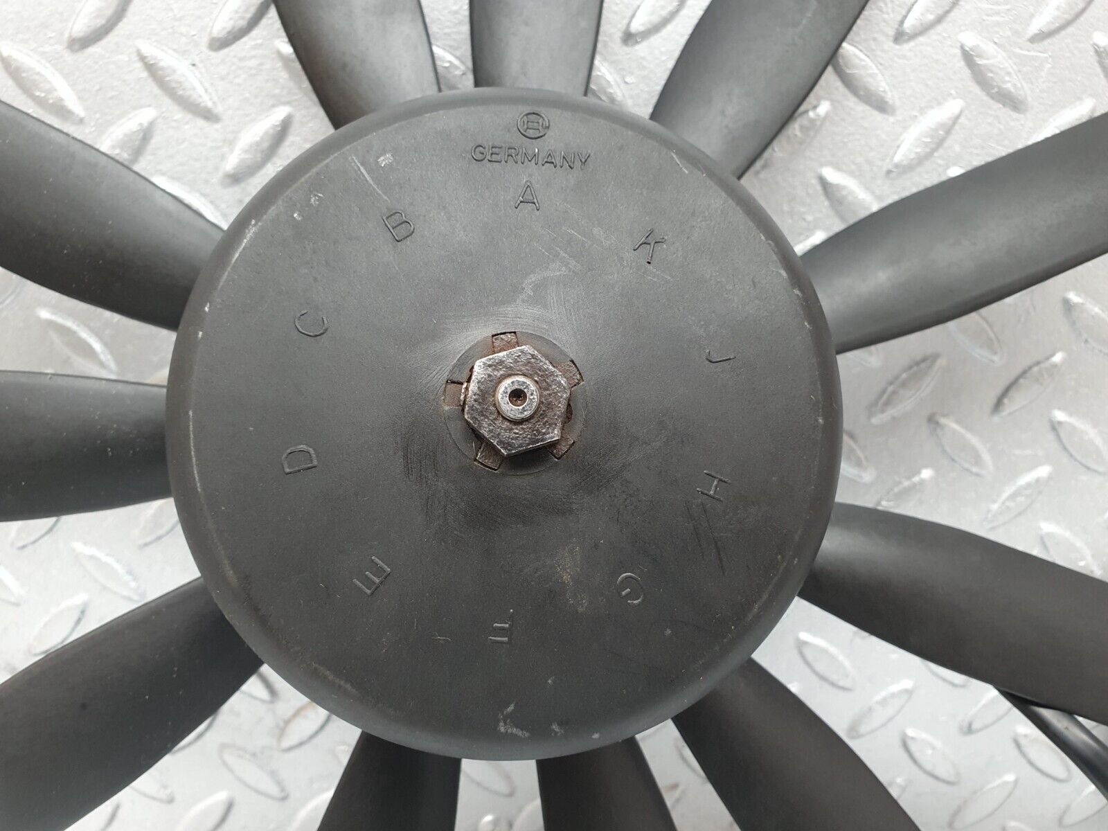 43808 Mercedes-Benz C126 380SEC Coupe Radiator Cooling Fan Bosch