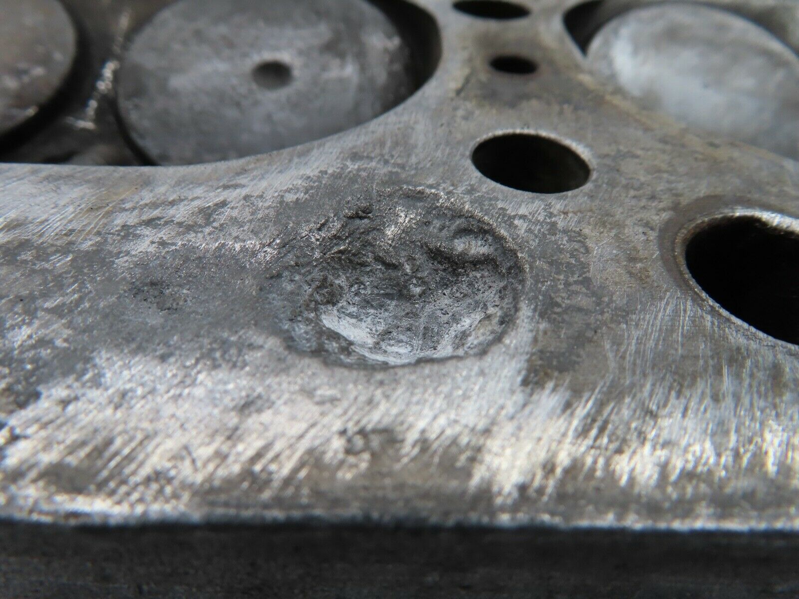 20743 Mercedes-Benz R107 450SL Cylinder Head Left Side 1170160601