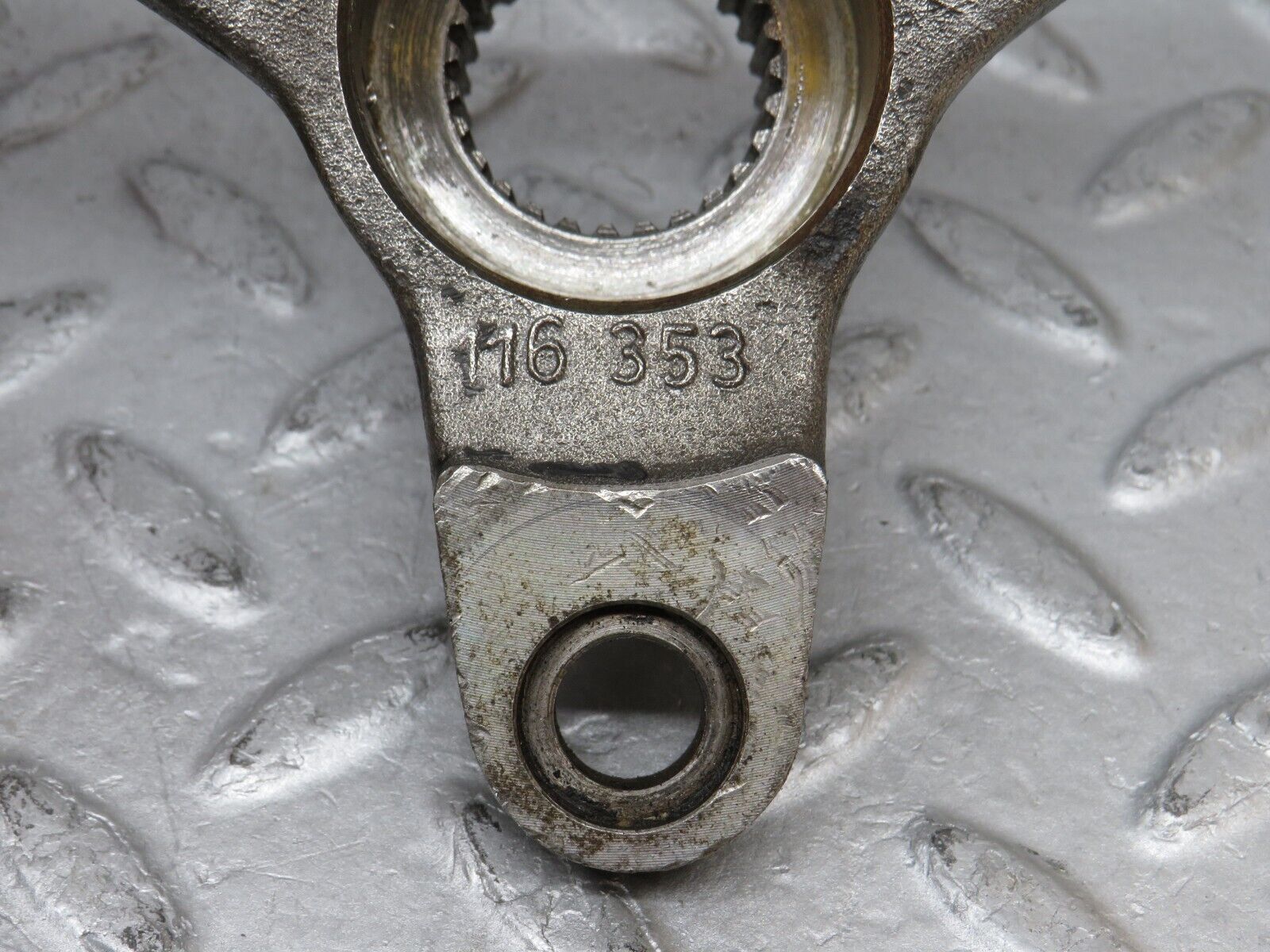 36432 Mercedes-Benz R107 450SL Automatic Gearbox Rear Flange 1163530245