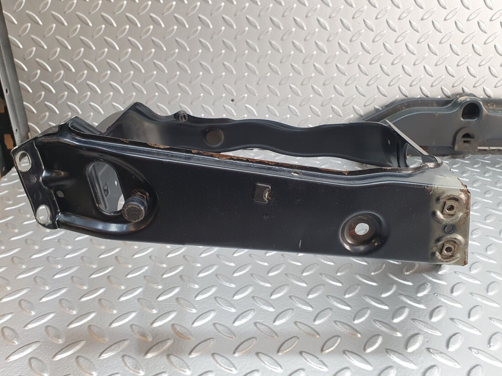 42000 Mercedes-Benz W202 C200 Front Mask Lock Carrier Panel 2028175120