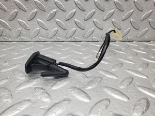 W124 Wagon windscreen washer nozzle used OEM