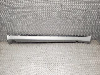 W124 Wagon side skirt right side used OEM