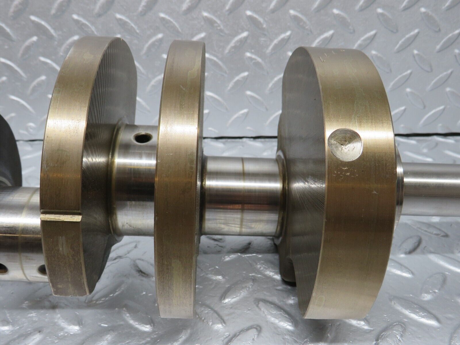 40152 Mercedes-Benz R107 350SL Crankshaft 1160311401