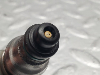 W124 Cabriolet fuel injector used OEM