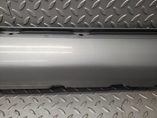 W124 Wagon side skirt right side used OEM