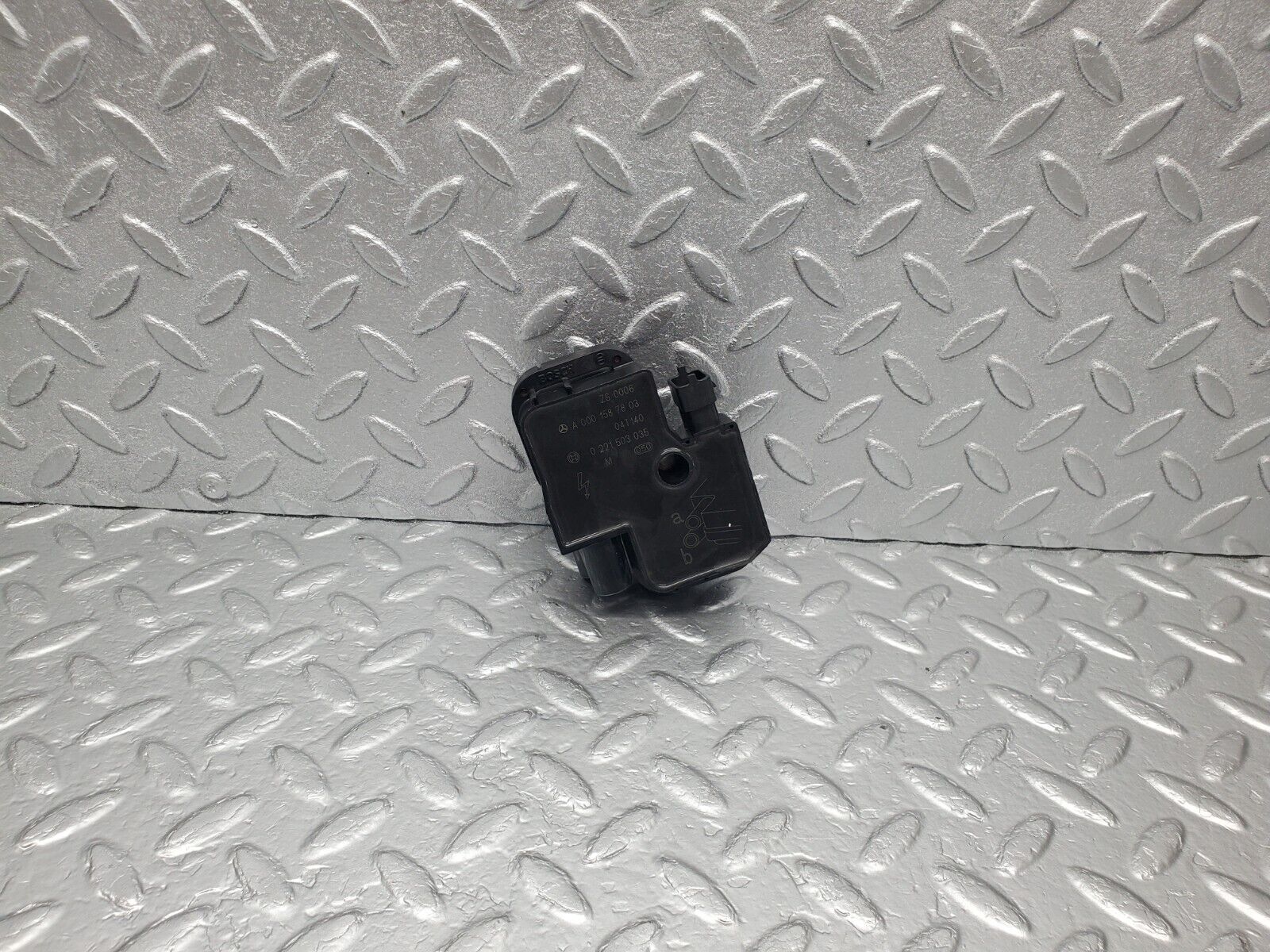 44294299