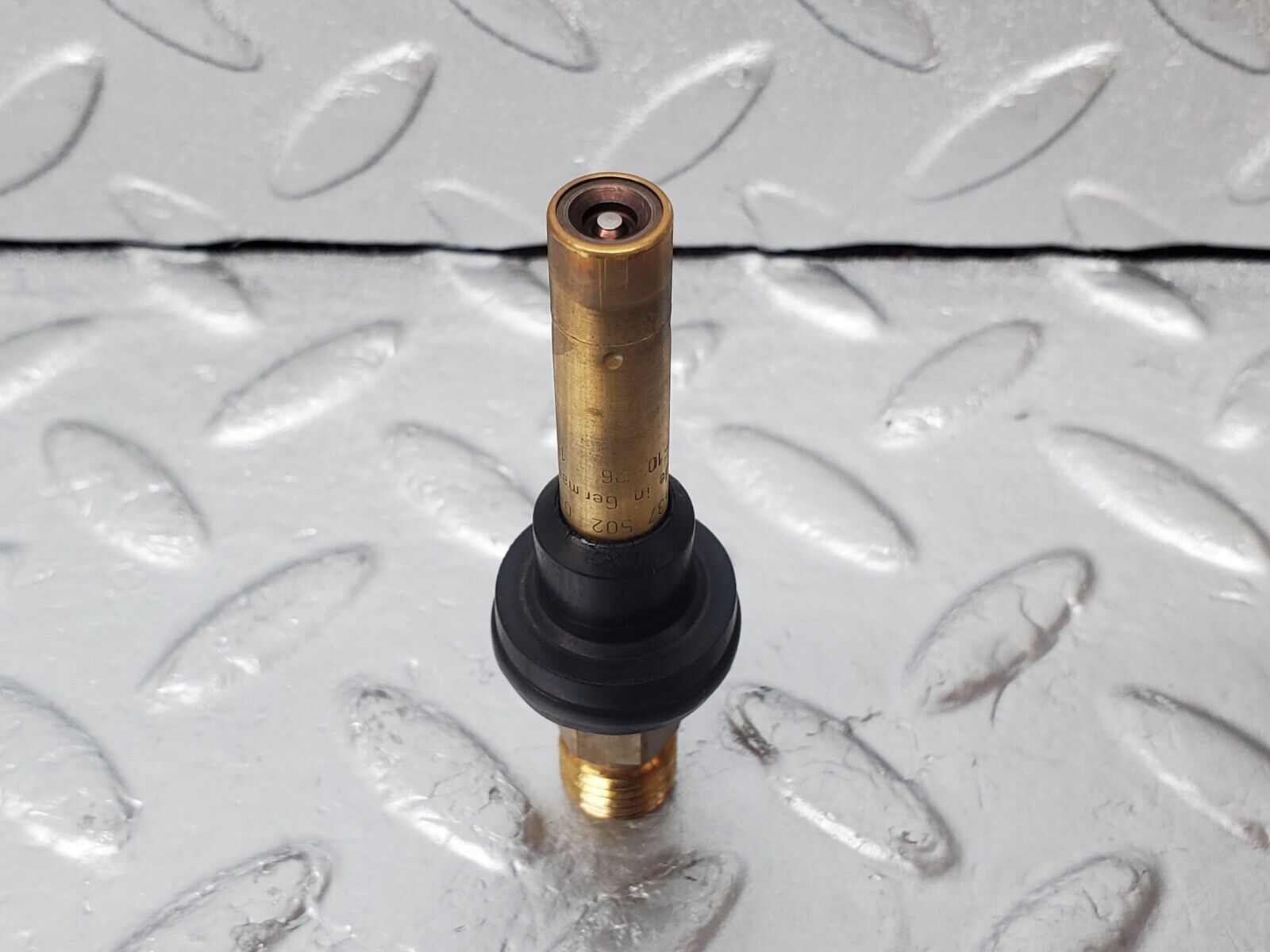 45335 Mercedes-Benz 280E M110.983 Fuel Injector Bosch 0437502047