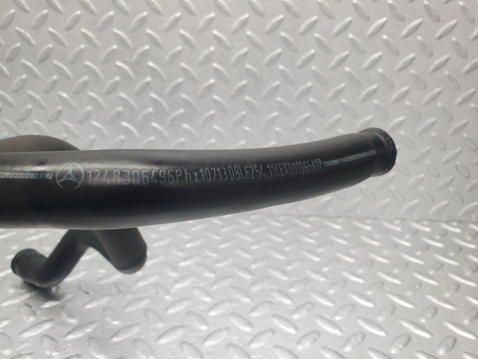 46197 Mercedes-Benz W124 280E Coolant Hose Pipe 1248306496
