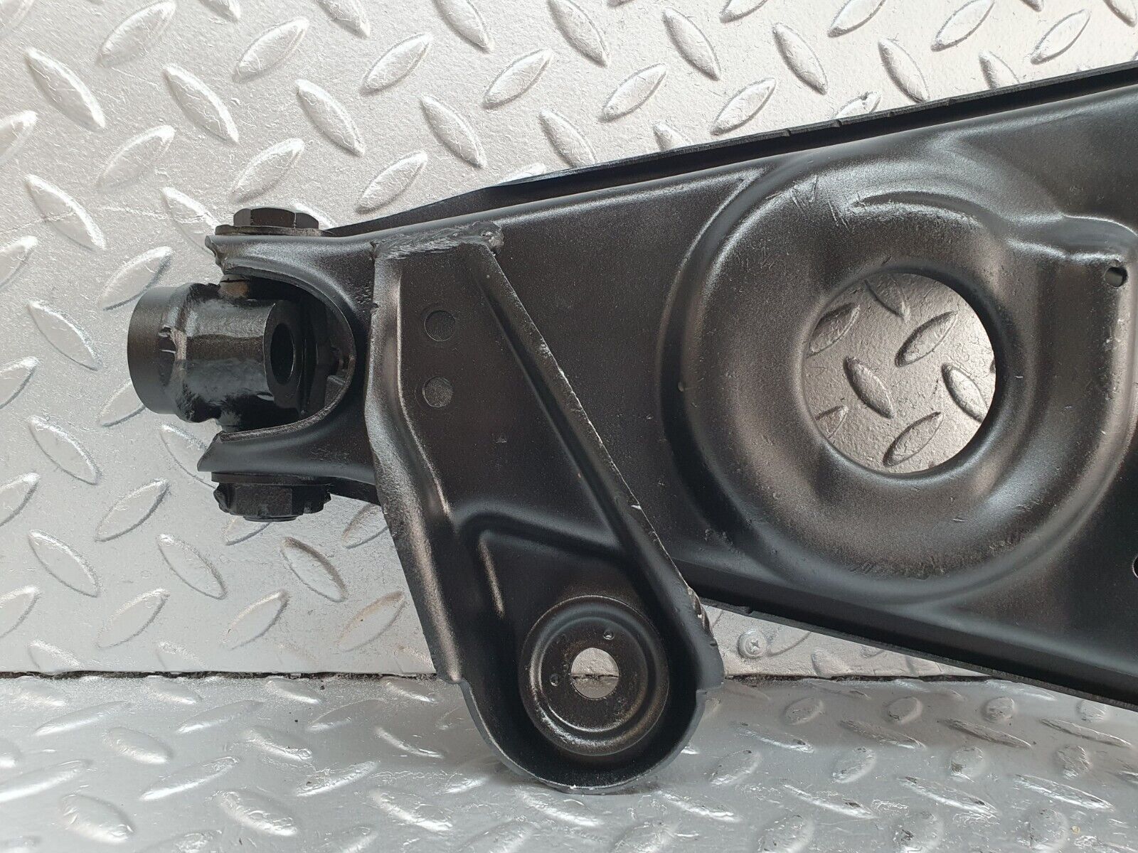 43199 Mercedes-Benz W108 280SE Front Left Lower Control Arm