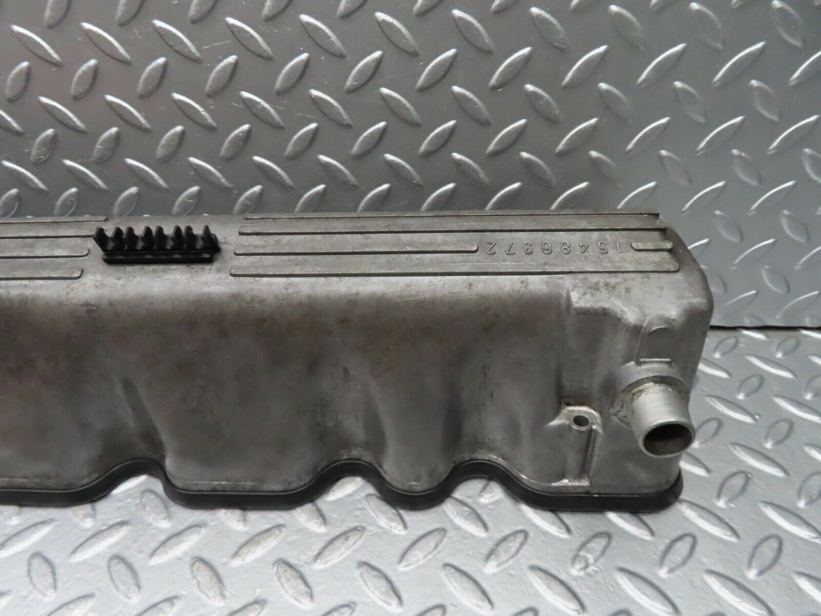 20706 Mercedes-Benz R107 450SL Cylinder Head Valve Cover 1170160105