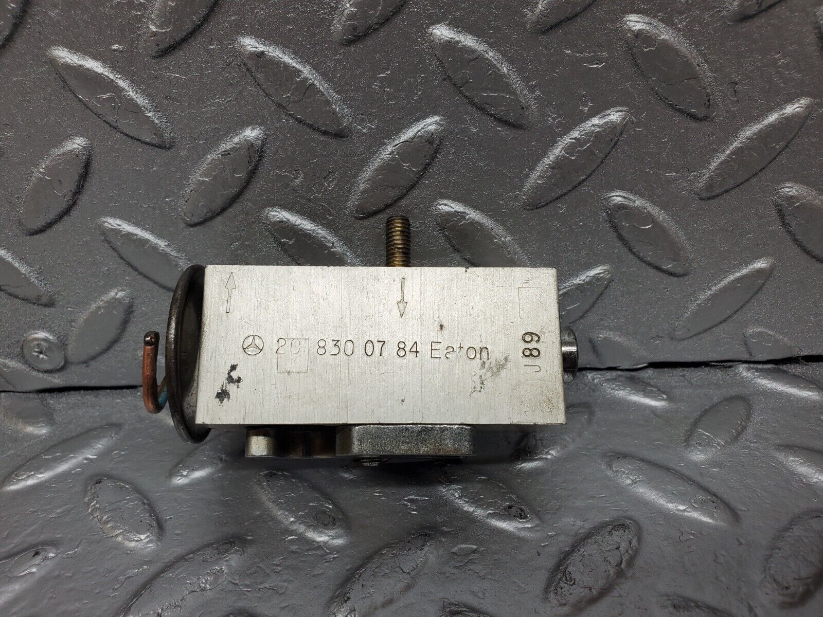 44977 Mercedes-Benz R129 300SL Coupe Air Condition Expansion Valve 2018300784