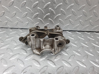 43064 Mercedes-Benz W123 Rocker Arms Camshaft Bearing Block 1020512110