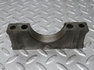 32870 Mercedes-Benz C107 R107 350 V8 Crankshaft Bearing Block 1160110312