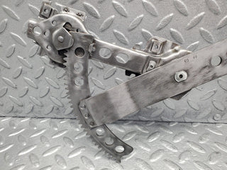 S123 Wagon front right manual window regulator used OEM