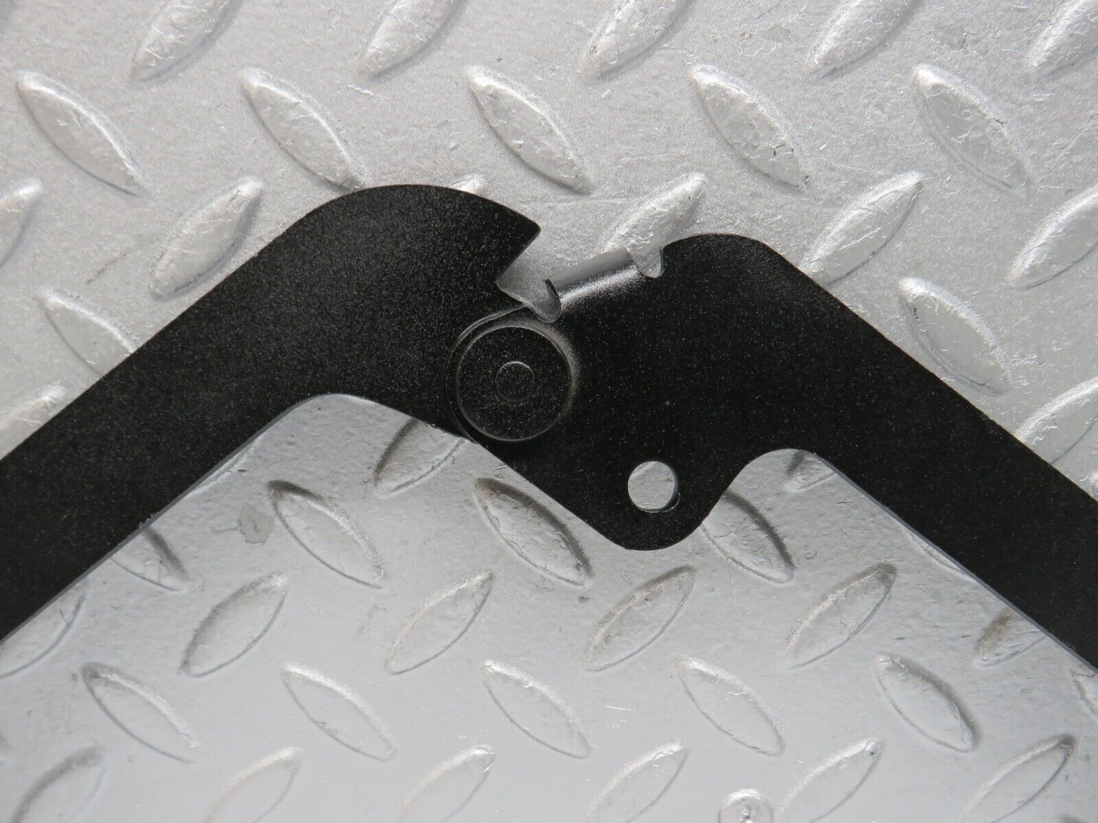 39260 Mercedes-Benz R107 500SL Bonnet Hinge Right Side