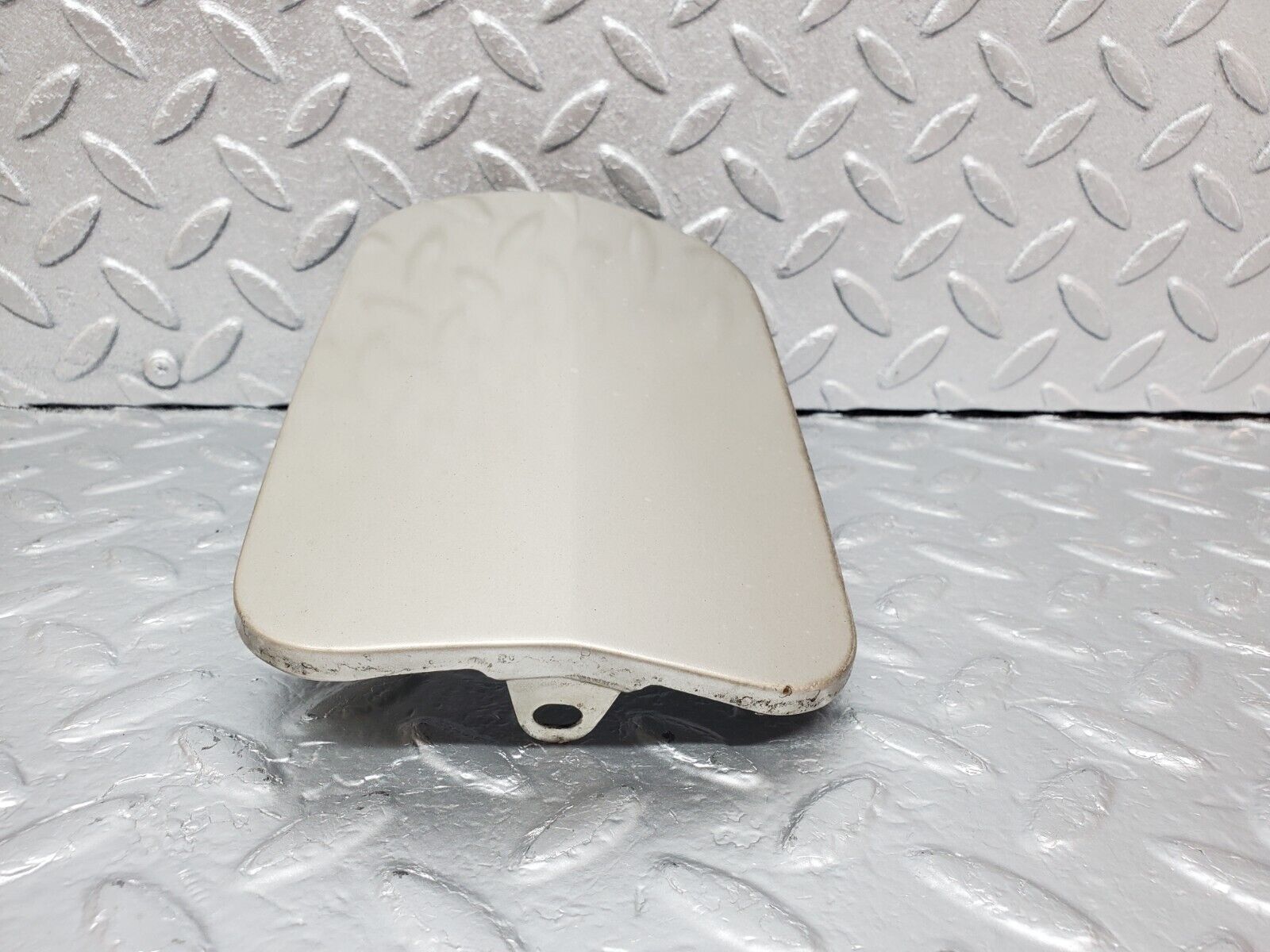 45785 Mercedes-Benz W126 420SE Fuel Tank Flap Cap 1265842639