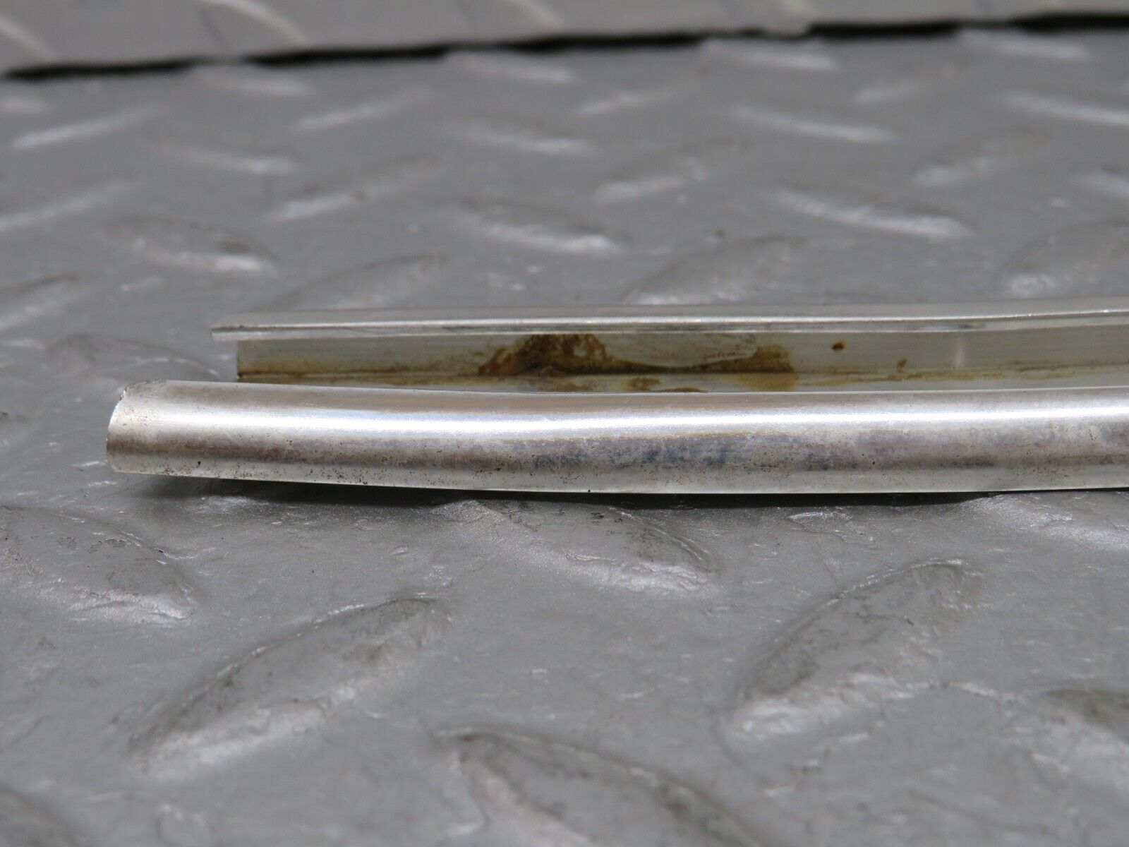 35614 Mercedes-Benz R107 280SL Hardtop B Pillar Chrome Trim Left Side