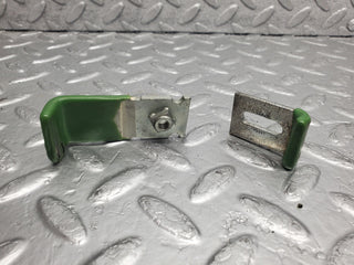 W126 Coupe window stop plate right used OEM