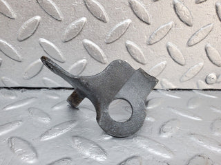 W124 engine lifting eyes hooks used OEM