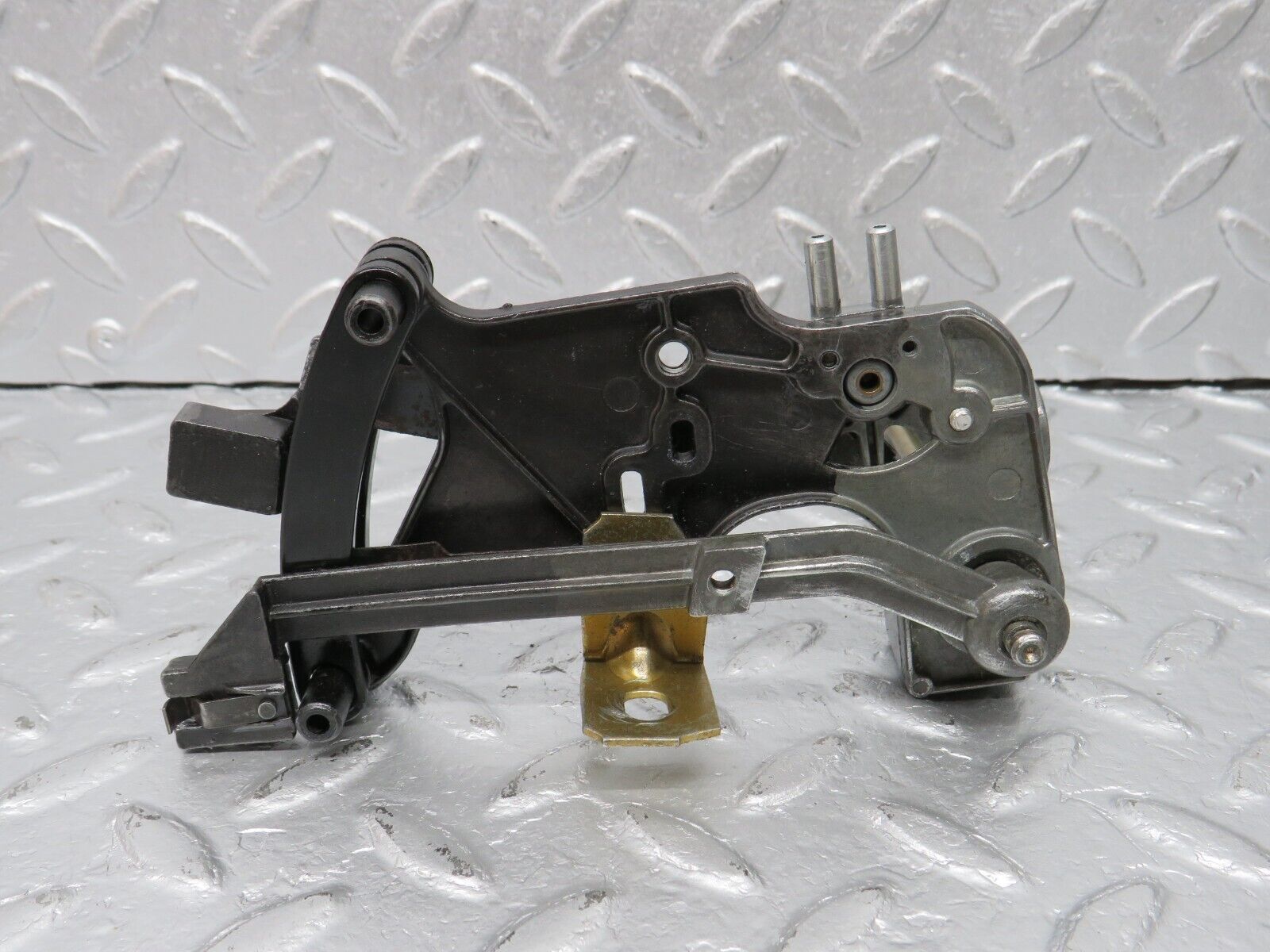39882 Mercedes-Benz R107 350SL Heater Control Mechanism