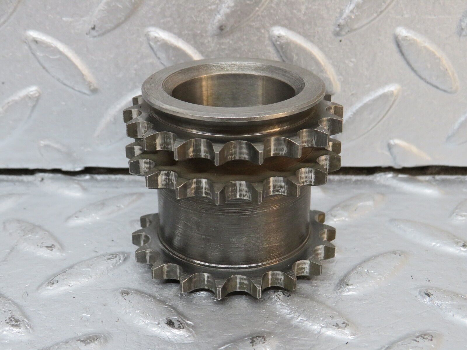 39939 Mercedes-Benz R107 350SL Crankshaft Timing Gear