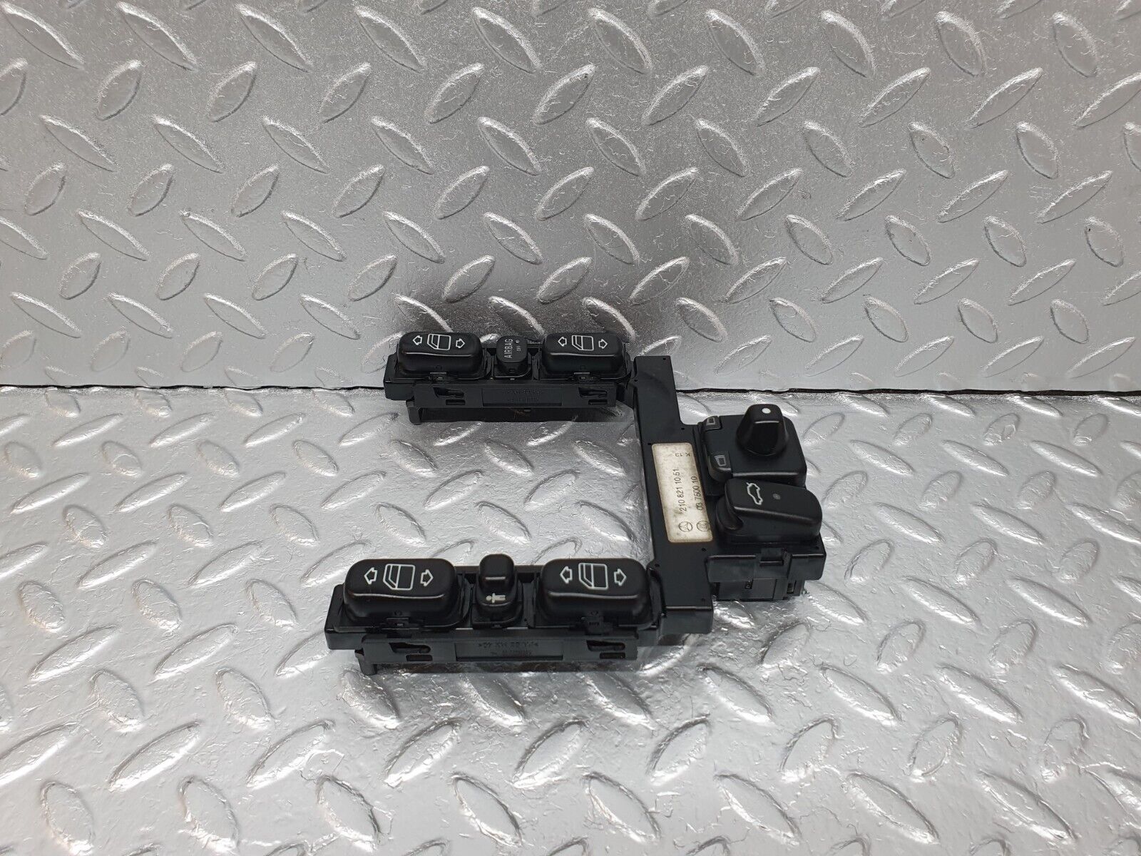 41838 Mercedes-Benz W202 C200 Electric Window Switch Control Unit 2108211051