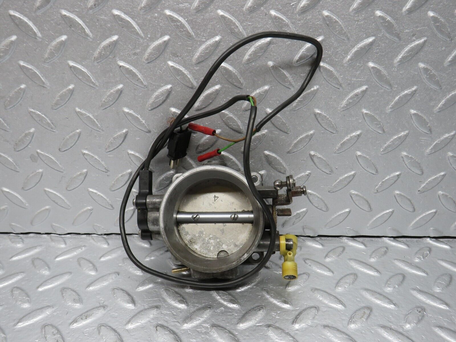 39293 Mercedes-Benz R107 500SL Throttle Body Valve With Sensor 0011406153