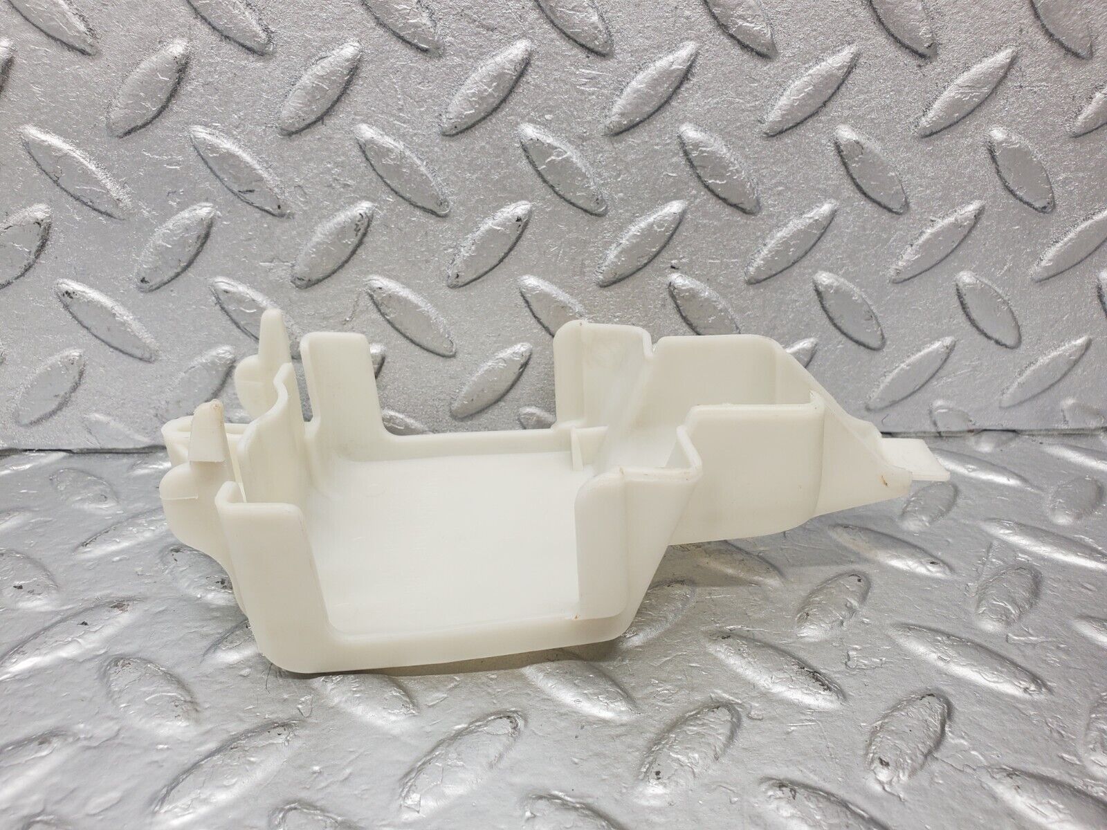 46151 Mercedes-Benz W124 Rear Right Door Lock Cover 1248050590