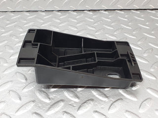 41749 Mercedes-Benz W202 C200 Rear Bumper Bracket 2028800630