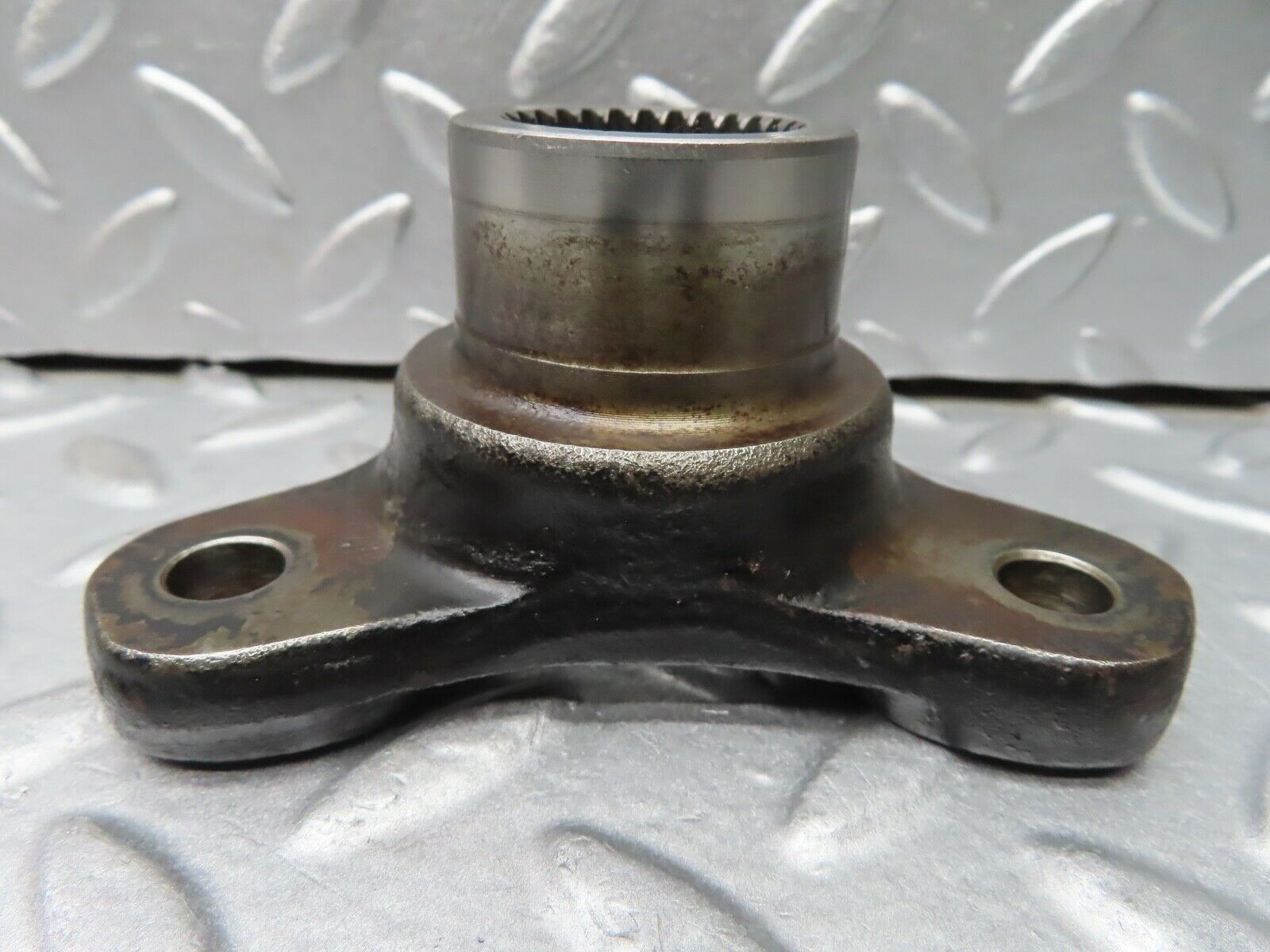 19780 Mercedes-Benz R107 450SL Automatic Gearbox Rear Flange 1152621145