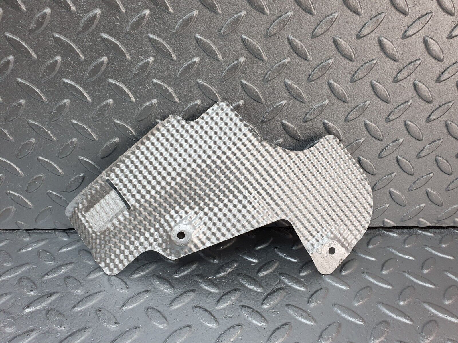 41892 Mercedes-Benz W202 C200 Exhaust Heat Shield