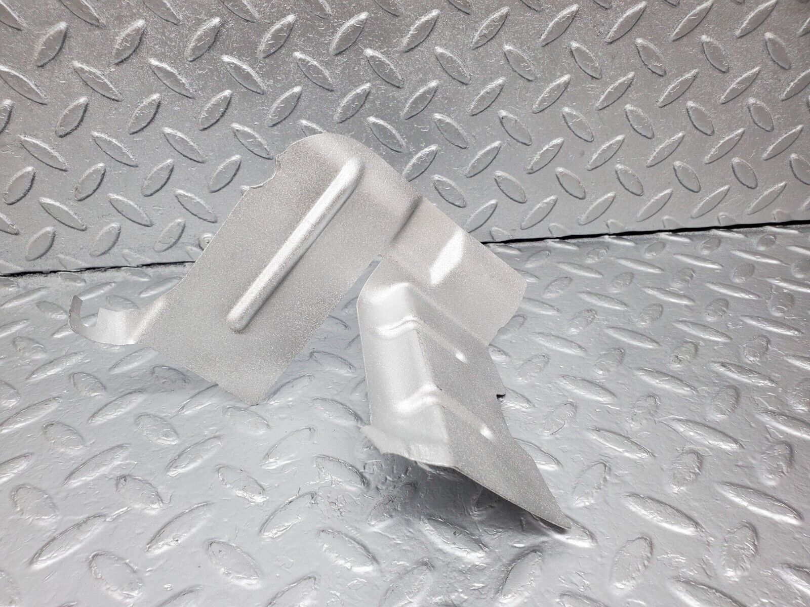 45904 Mercedes-Benz W126 420SE Exhaust Heat Shield