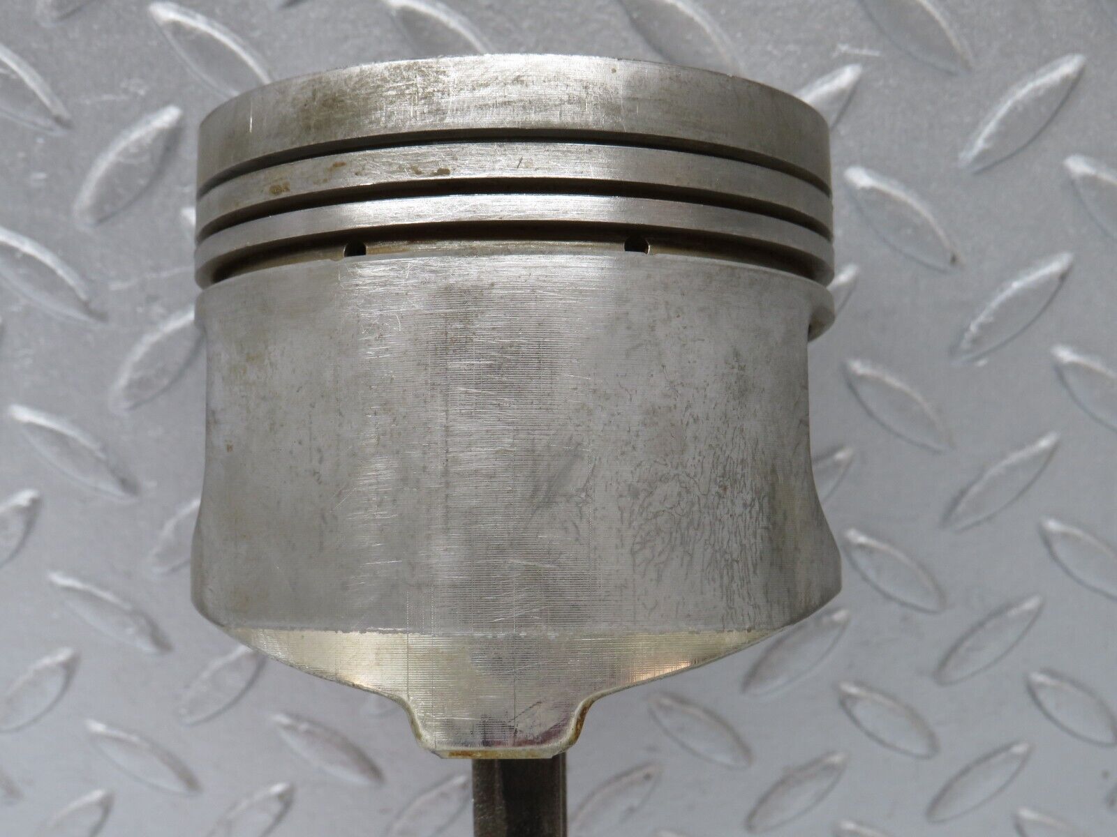 39305 Mercedes-Benz R107 500SL Piston With Connecting Rod 96,515mm