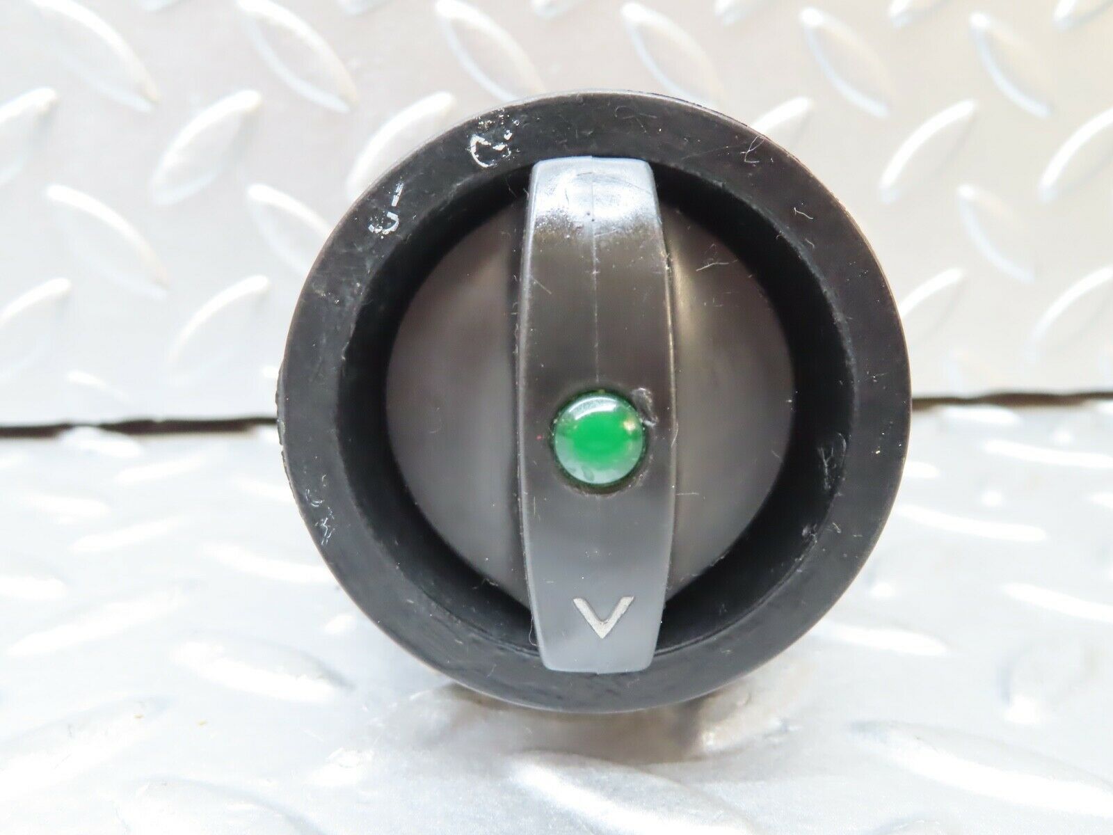 20581 Mercedes-Benz R107 450SL Headlight Switch