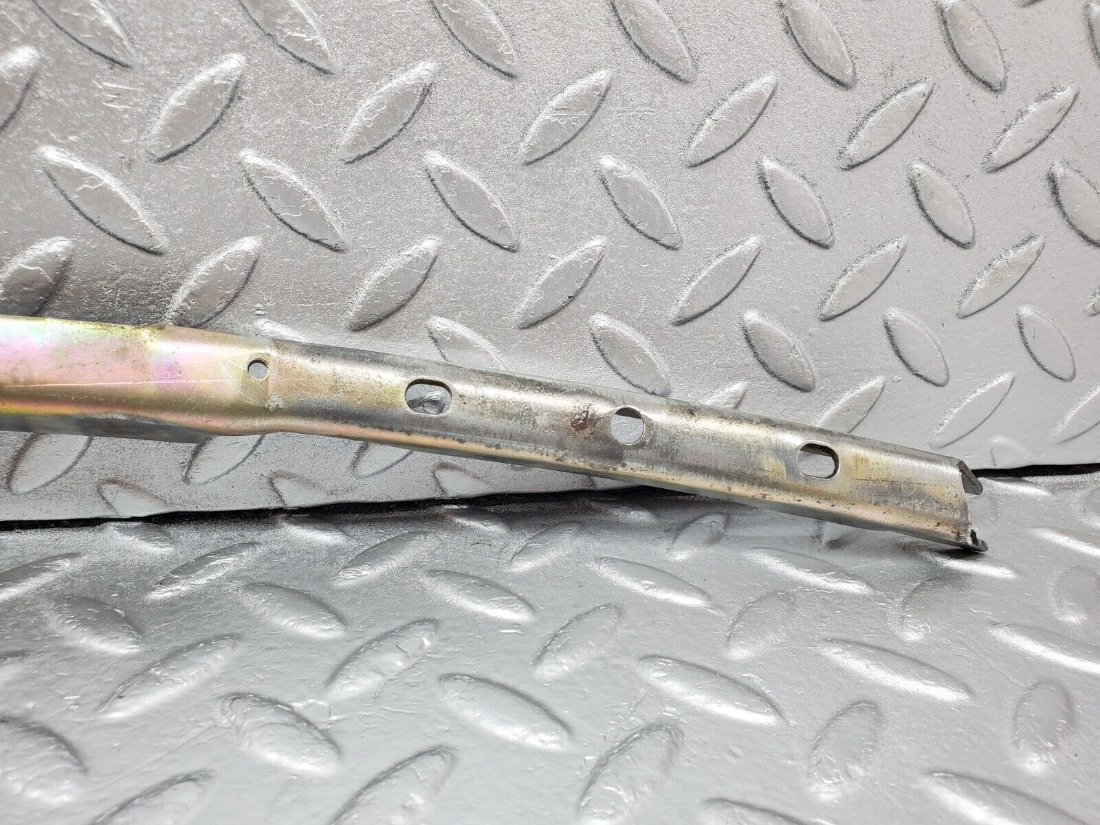 45241 Mercedes-Benz R129 300SL Coupe Right Door Front Window Channel